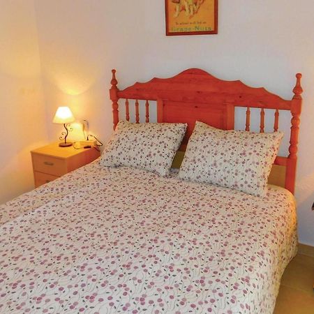 Cozy Apartment In Torrevieja-La Mata With Kitchen Exterior photo