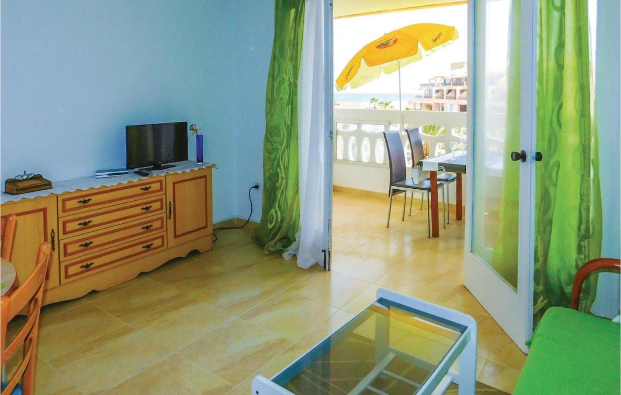 Cozy Apartment In Torrevieja-La Mata With Kitchen Exterior photo