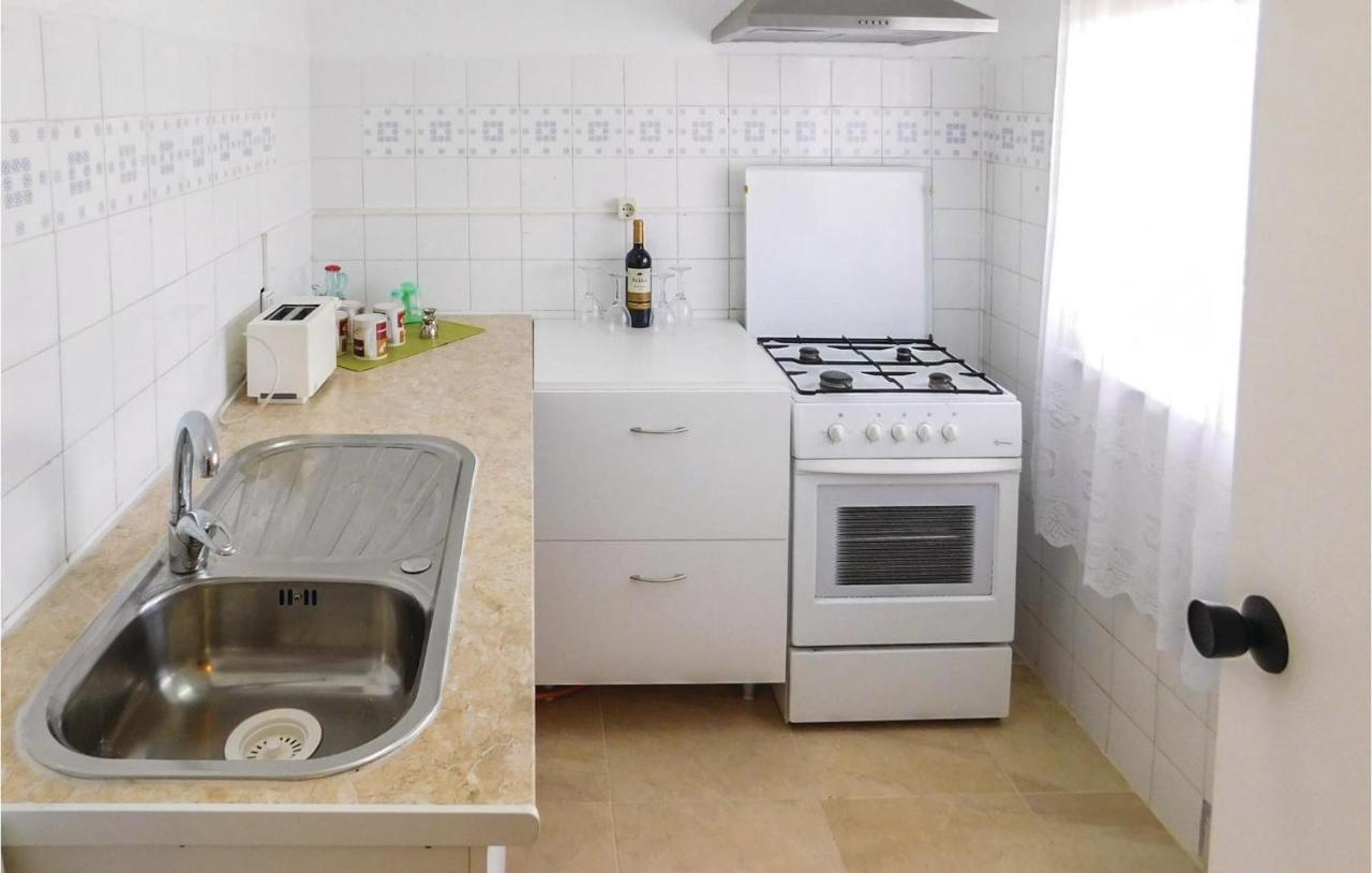 Cozy Apartment In Torrevieja-La Mata With Kitchen Exterior photo